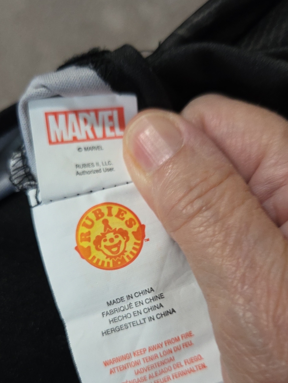 Marvel Avengers Endgame Hawkeye Ronin Black Hooded Utility Jacket with Gold Trim - Picture 8 of 14